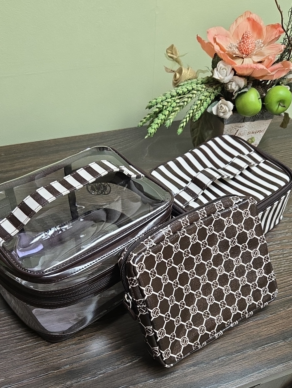 Henri Bendel 3-in-1 Cosmetic Travel Case
